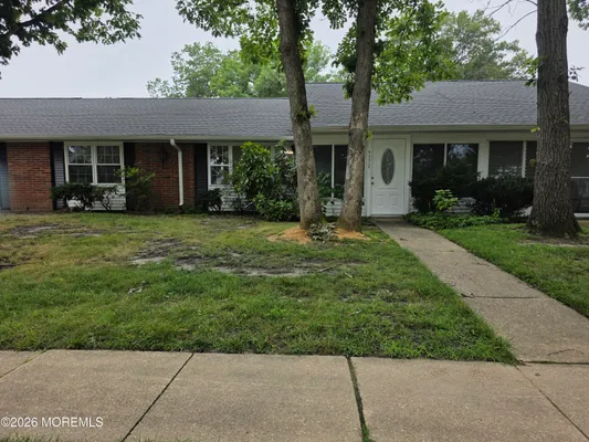 Property Slideshow image 2 of 30 | 437c portsmouth dr c, Lakewood, NJ, 08701