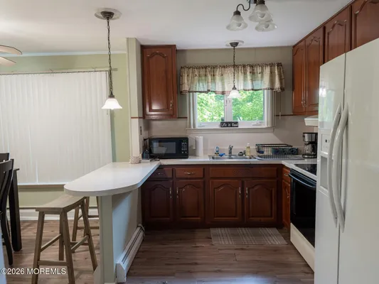 Property Slideshow image 3 of 16 | 28 mount rainier dr, Toms River, NJ, 08753