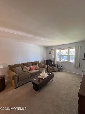 Property Slideshow image 3 of 11 | 10 haven dr b, Matawan, NJ, 07747