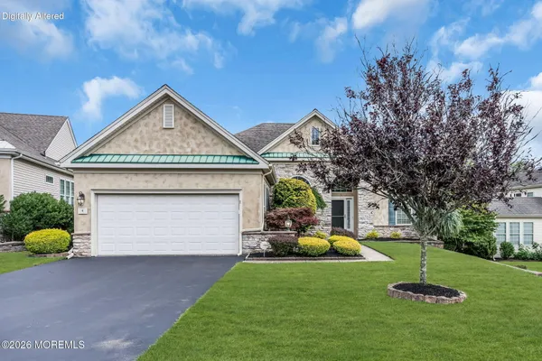 Property Slideshow image 2 of 68 | 4 faulkners pl, Barnegat, NJ, 08005