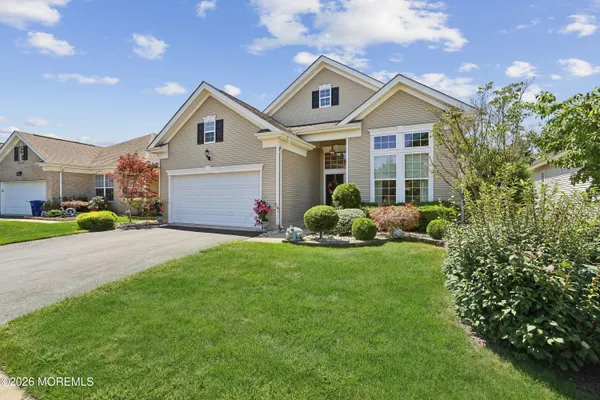 Property Slideshow image 3 of 30 | 487 huntington dr, Jackson, NJ, 08527