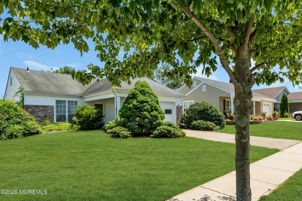 Property Slideshow image 2 of 26 | 21 woodstock ln, Manchester, NJ, 08759