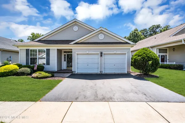 Property Slideshow image 2 of 56 | 11 carlisle dr, Jackson, NJ, 08527