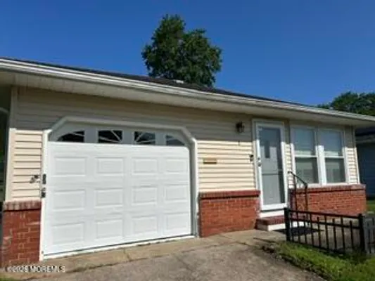 Property Slideshow image 2 of 26 | 5 leeward st, Toms River, NJ, 08757