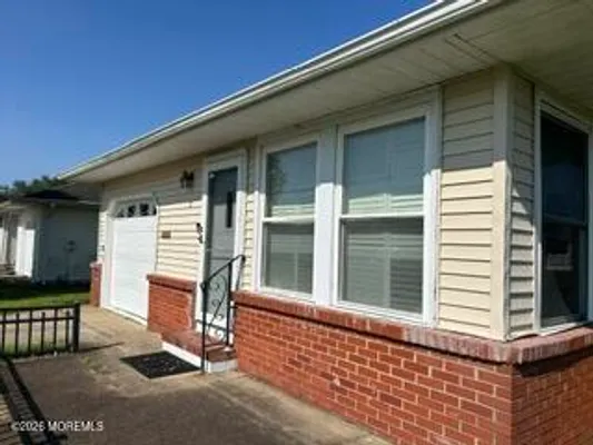 Property Slideshow image 3 of 26 | 5 leeward st, Toms River, NJ, 08757
