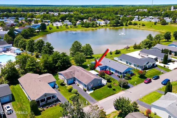 Property Slideshow image 3 of 40 | 25 fort lee dr, Manahawkin, NJ, 08050