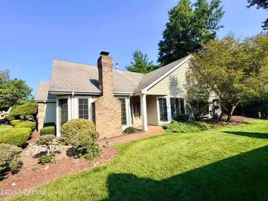 Property Slideshow image 2 of 9 | 24 abbey ln, Marlboro, NJ, 07746