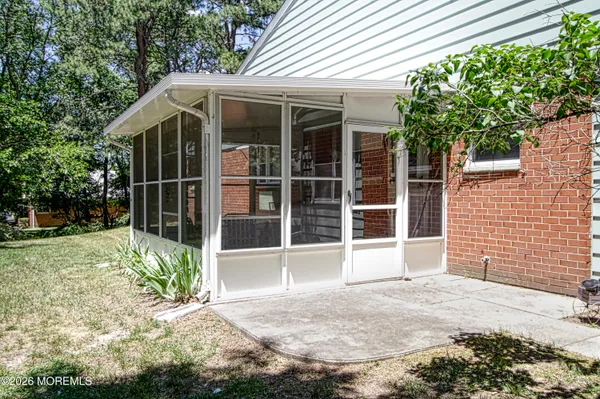 Property Slideshow image 3 of 6 | 78 yorktowne pkwy a, Whiting, NJ, 08759