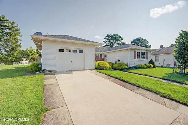 Property Slideshow image 2 of 26 | 6 pala st, Toms River, NJ, 08757