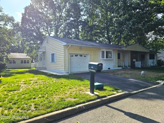 Property Slideshow image 2 of 25 | 4 wyoming ave b, Whiting, NJ, 08759