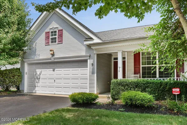 Property Slideshow image 3 of 38 | 9 silver charm rd, Manalapan, NJ, 07726