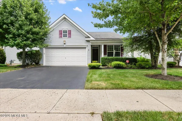 Property Slideshow image 2 of 38 | 9 silver charm rd, Manalapan, NJ, 07726