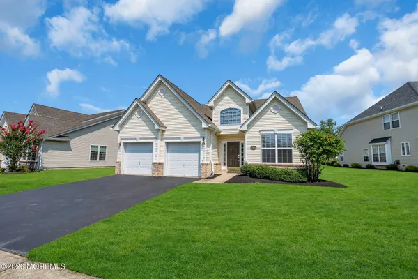 Property Slideshow image 3 of 35 | 64 honeysuckle dr, Manahawkin, NJ, 08050