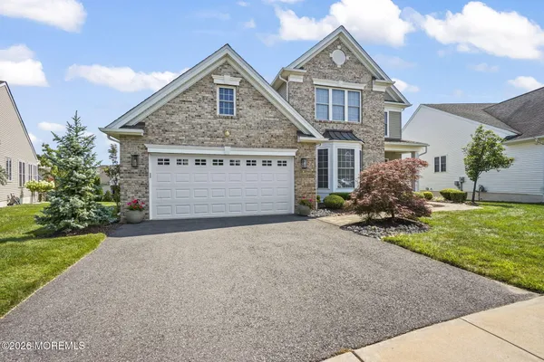 Property Slideshow image 3 of 39 | 5 ballybunion dr, Monroe, NJ, 08831