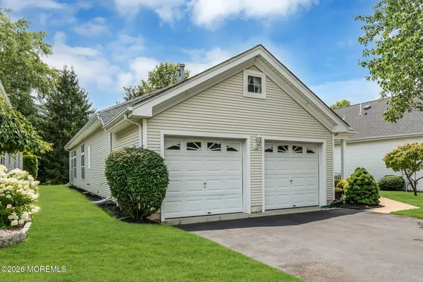 Property Slideshow image 3 of 50 | 12 quicksilver ct, Lakewood, NJ, 08701