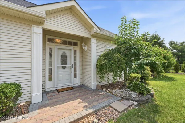 Property Slideshow image 2 of 39 | 32 gabriella cir, Manchester, NJ, 08759
