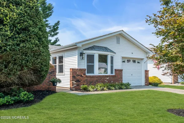 Property Slideshow image 2 of 32 | 56 yorkwood dr, Brick, NJ, 08723