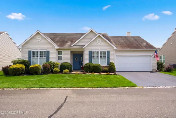 Property Slideshow image 2 of 44 | 8 bridle way, Manchester, NJ, 08759