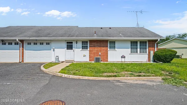Property Slideshow image 2 of 23 | 355a dorchester dr, Lakewood, NJ, 08701