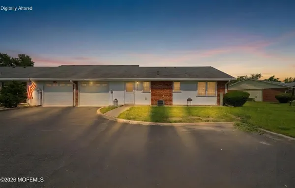 Property Slideshow image 3 of 23 | 355a dorchester dr, Lakewood, NJ, 08701