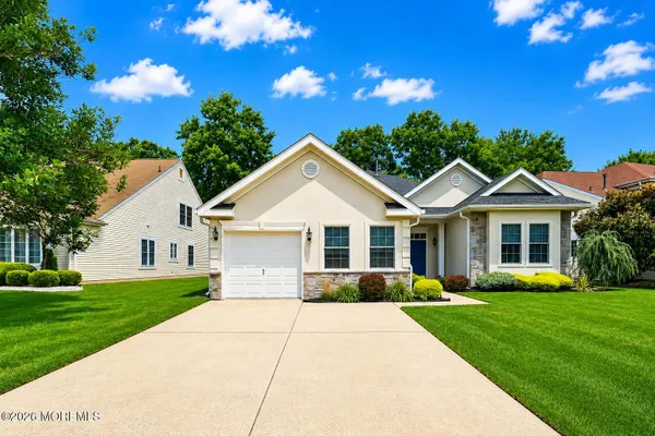 Property Slideshow image 2 of 21 | 11 pebble beach blvd, Jackson, NJ, 08527