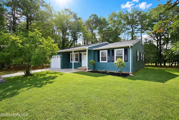 Property Slideshow image 2 of 48 | 6 orchard dr, Whiting, NJ, 08759