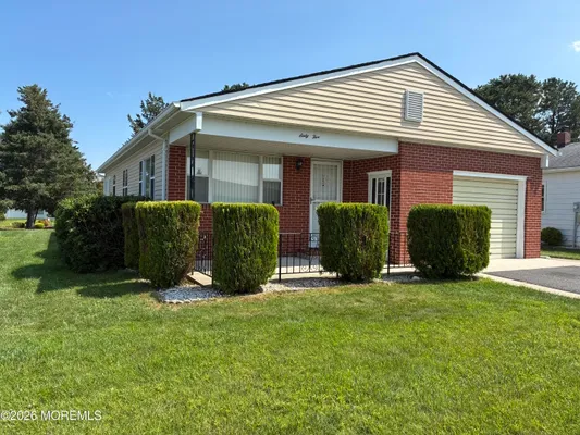 Property Slideshow image 2 of 40 | 65 woodstock dr, Toms River, NJ, 08757