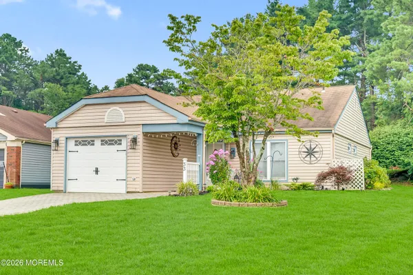 Property Slideshow image 3 of 51 | 33 maidstone way, Manchester, NJ, 08759