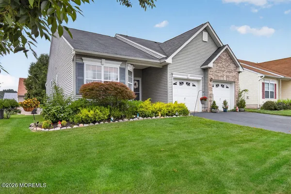 Property Slideshow image 2 of 36 | 21 snowberry ln, Howell, NJ, 07731