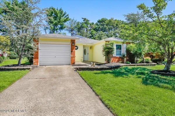 Property Slideshow image 3 of 38 | 14 ashford dr, Brick, NJ, 08723