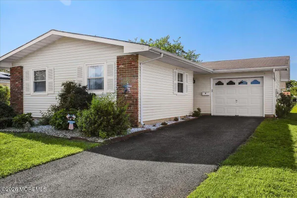 Property Slideshow image 2 of 46 | 4 phillips rd, Brick, NJ, 08724