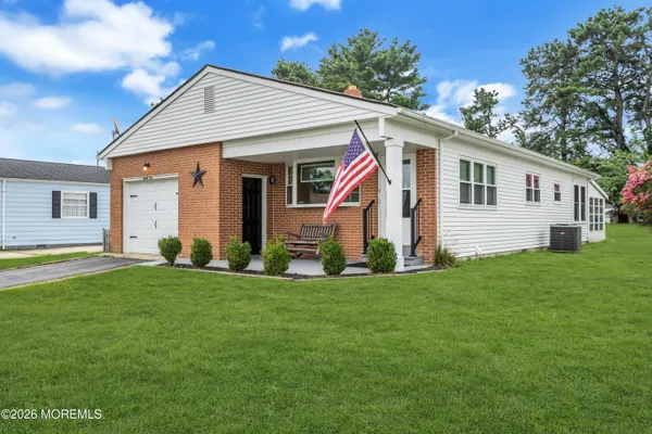 Property Slideshow image 2 of 29 | 95 rodhos st, Toms River, NJ, 08757