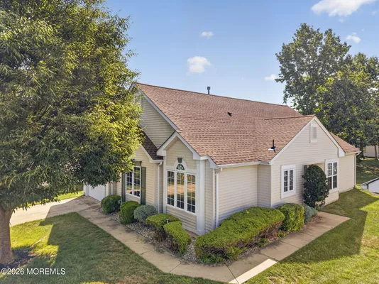 Property Slideshow image 3 of 53 | 5 eaton ct, Jackson, NJ, 08527