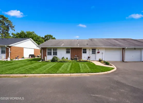 Property Slideshow image 3 of 45 | 675d new castle ct, Lakewood, NJ, 08701