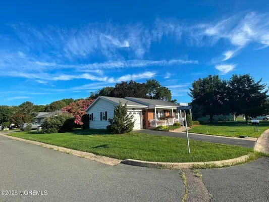 Property Slideshow image 2 of 30 | 25 hudson pkwy, Manchester, NJ, 08759