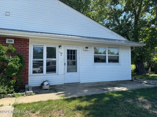 Property Slideshow image 2 of 10 | 104 hope rd b, Whiting, NJ, 08759