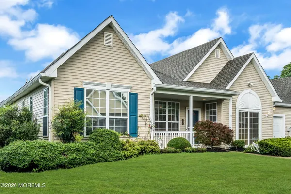 Property Slideshow image 3 of 34 | 11 deerchase ln, Lakewood, NJ, 08701