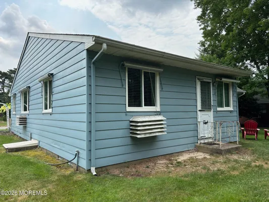 Property Slideshow image 3 of 20 | 136 hudson pkwy b, Whiting, NJ, 08759