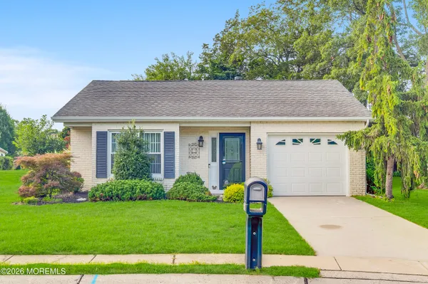Property Slideshow image 2 of 27 | 1466 sanish ct, Toms River, NJ, 08755