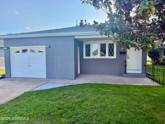 Property Slideshow image 2 of 40 | 3 montego st, Toms River, NJ, 08757