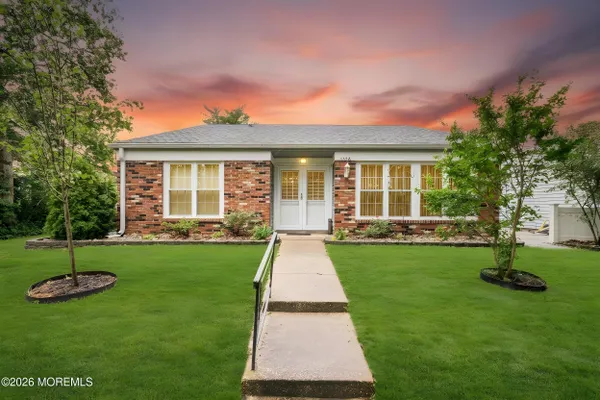 Property Slideshow image 2 of 32 | 580 kevin ct a, Manchester, NJ, 08759