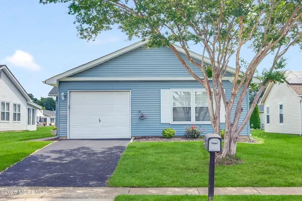 Property Slideshow image 2 of 27 | 57 everest dr, Brick, NJ, 08724