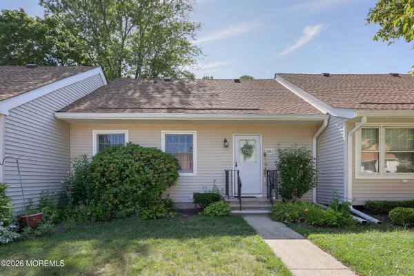 Property Slideshow image 3 of 25 | 136 rigi strasse c, Freehold, NJ, 07728