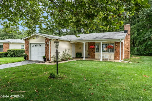 Property Slideshow image 2 of 25 | 167 courtshire dr, Brick, NJ, 08723