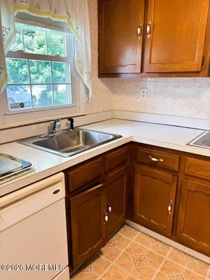 Property Slideshow image 3 of 24 | 1023d shetland dr, Lakewood, NJ, 08701