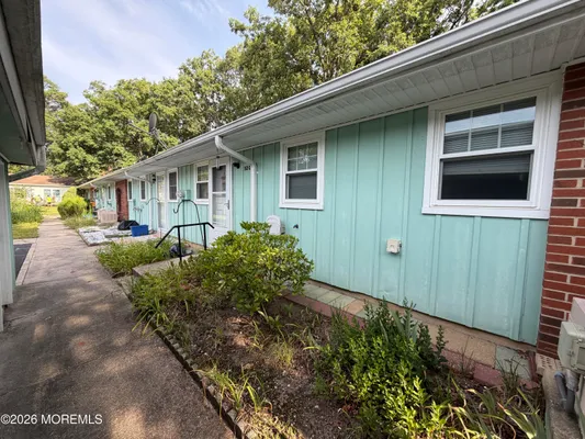 Property Slideshow image 3 of 38 | 52c cambridge ct, Lakewood, NJ, 08701