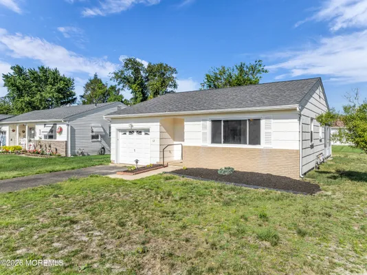 Property Slideshow image 3 of 21 | 12 bolingbroke dr, Toms River, NJ, 08757