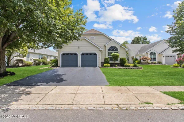 Property Slideshow image 2 of 60 | 2567 haverhill ct, Toms River, NJ, 08755