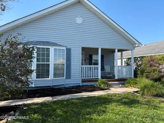 Property Slideshow image 2 of 32 | 66 perrys ln, Manahawkin, NJ, 08050