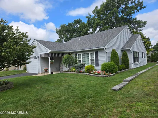 Property Slideshow image 3 of 52 | 22 woodchuck ln 22, Brick, NJ, 08724